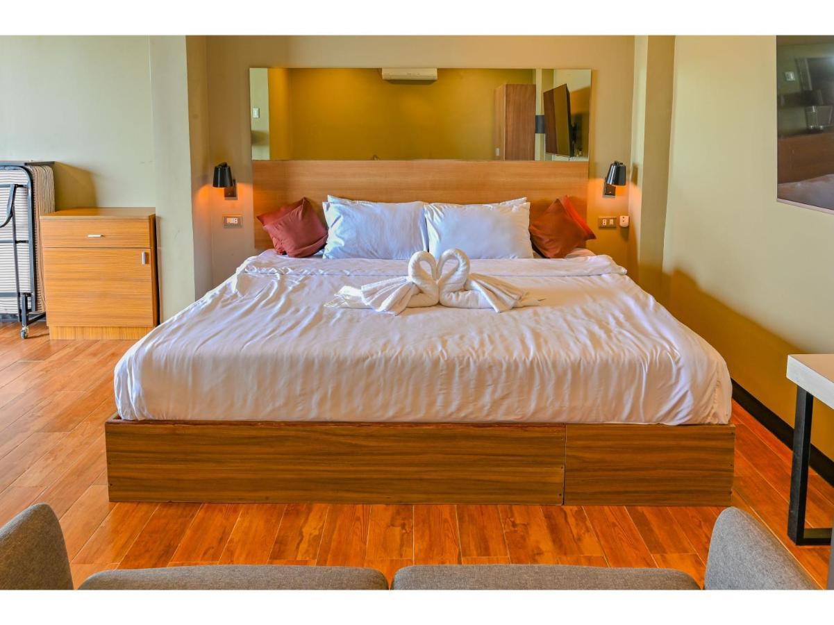 Capital O 890 Nami Hotel Tagaytay Tagaytay City Exterior photo