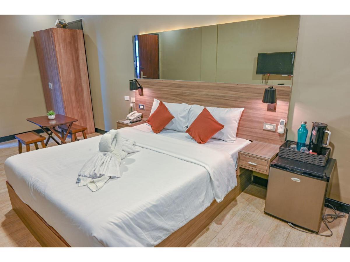 Capital O 890 Nami Hotel Tagaytay Tagaytay City Exterior photo