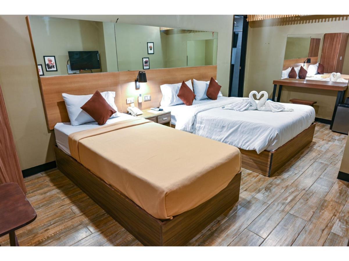 Capital O 890 Nami Hotel Tagaytay Tagaytay City Exterior photo